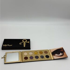 Urban Decay Eyeshadow Palette with Gold and Purple Hues